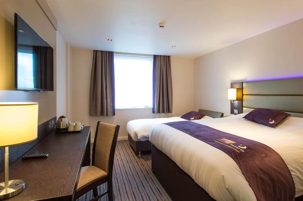 Premier Inn Dunfermline Habitación foto