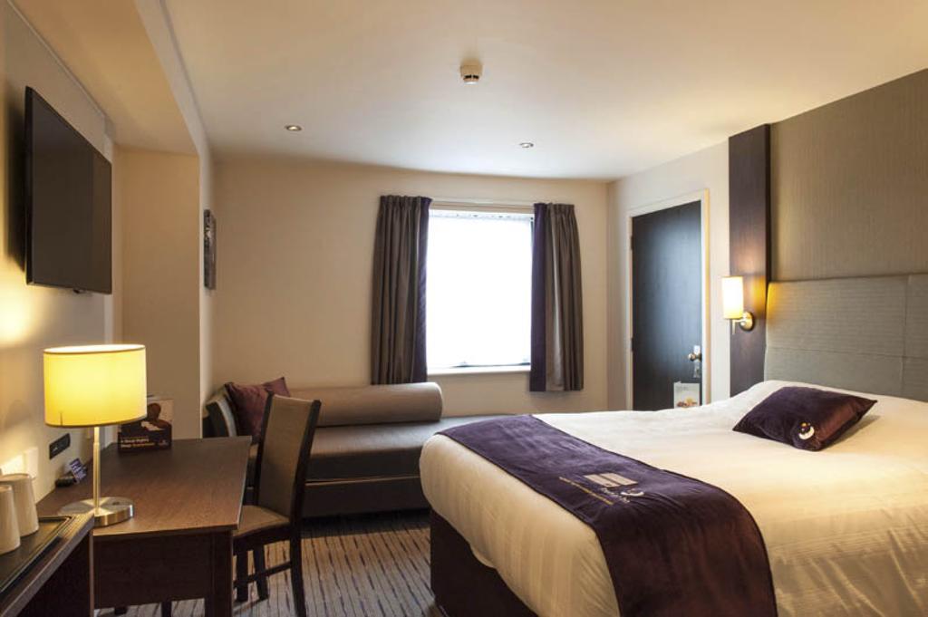 Premier Inn Dunfermline Habitación foto