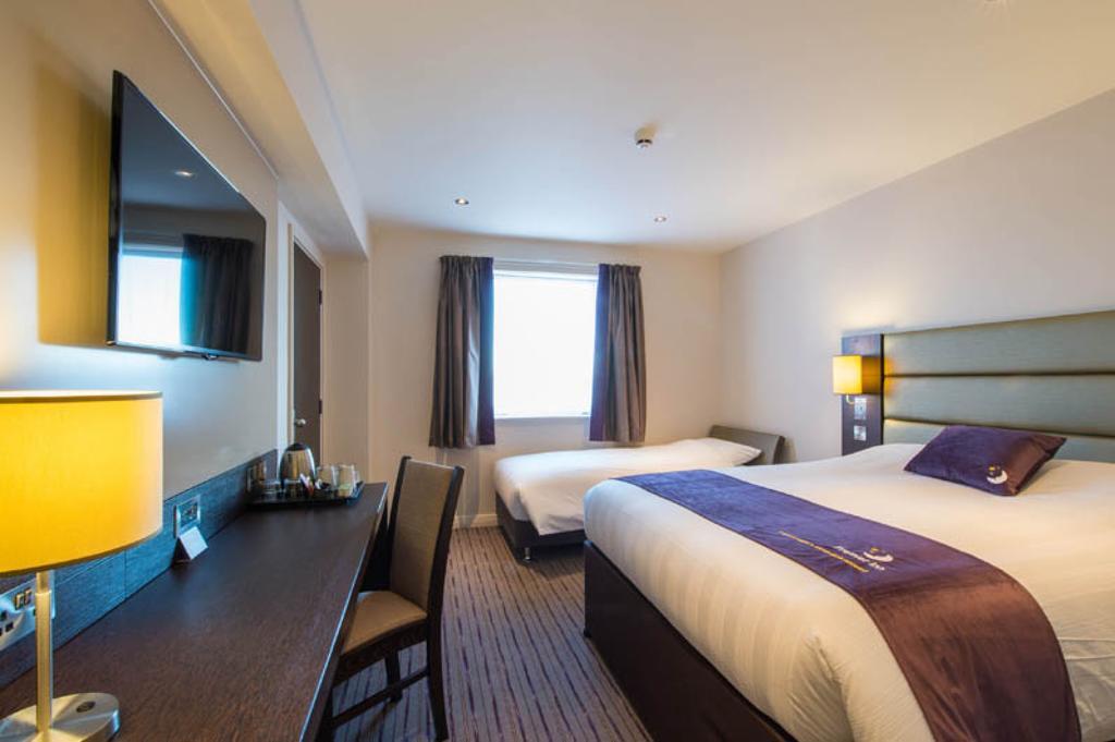 Premier Inn Dunfermline Habitación foto